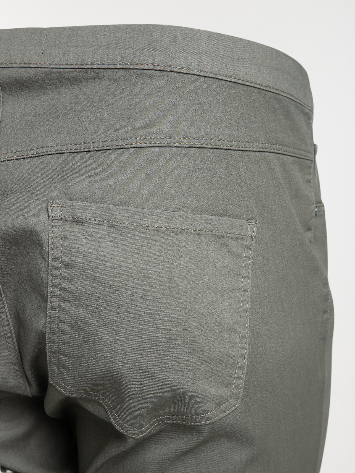 Pantacourt tilleul grande taille femme Pantacourt tilleul grande taille femme