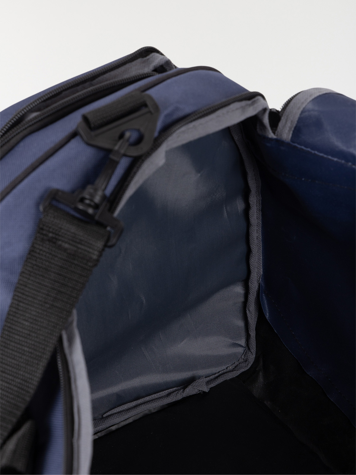 Sac de voyage marine et noir 60 L Sac de voyage marine et noir 60 L