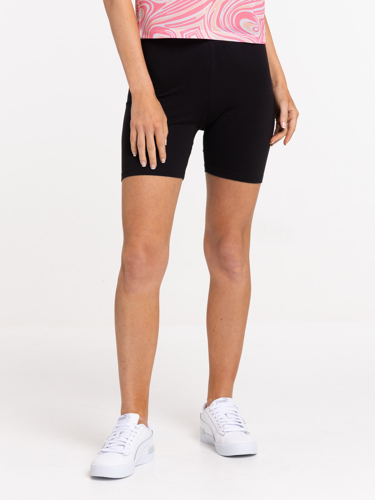 Cycliste noir femme Cycliste noir femme