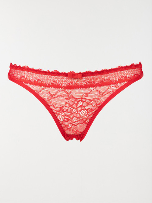 Femme en slip rouge outlet