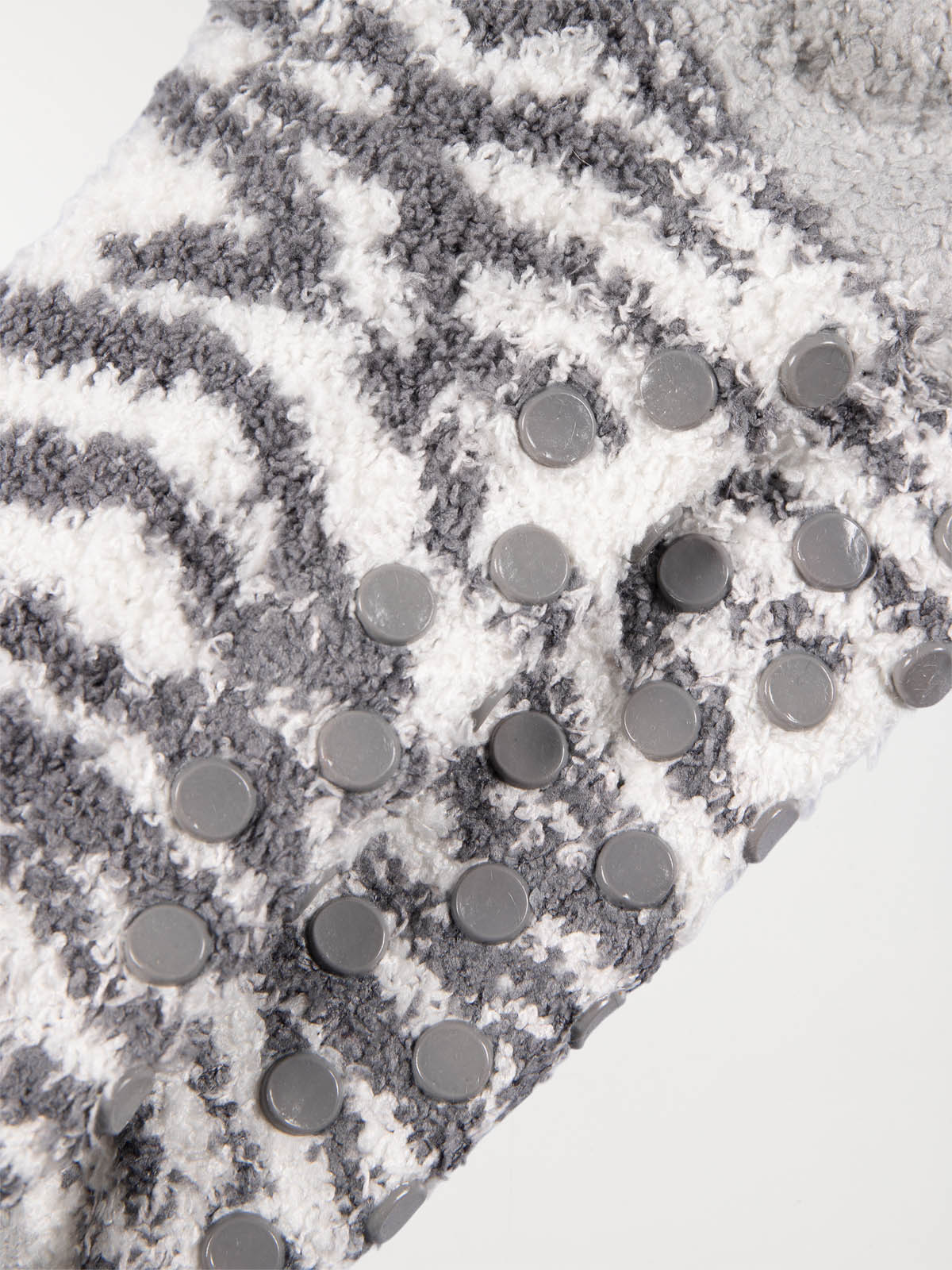 Lot 2 paires chaussettes pompons femme