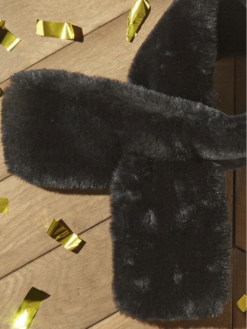 Echarpe douce noire femme Echarpe douce noire femme