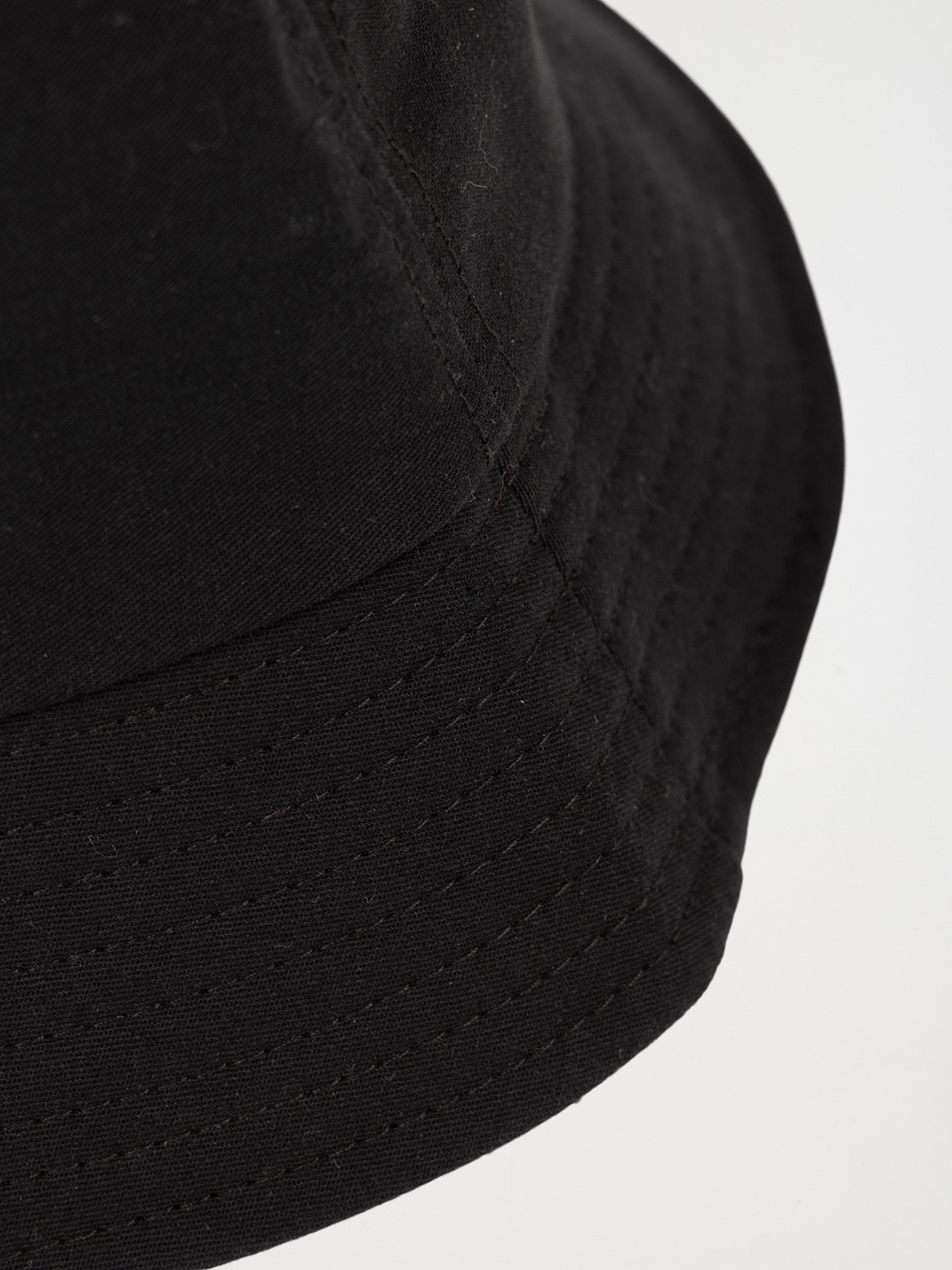 Bob coloris noir femme