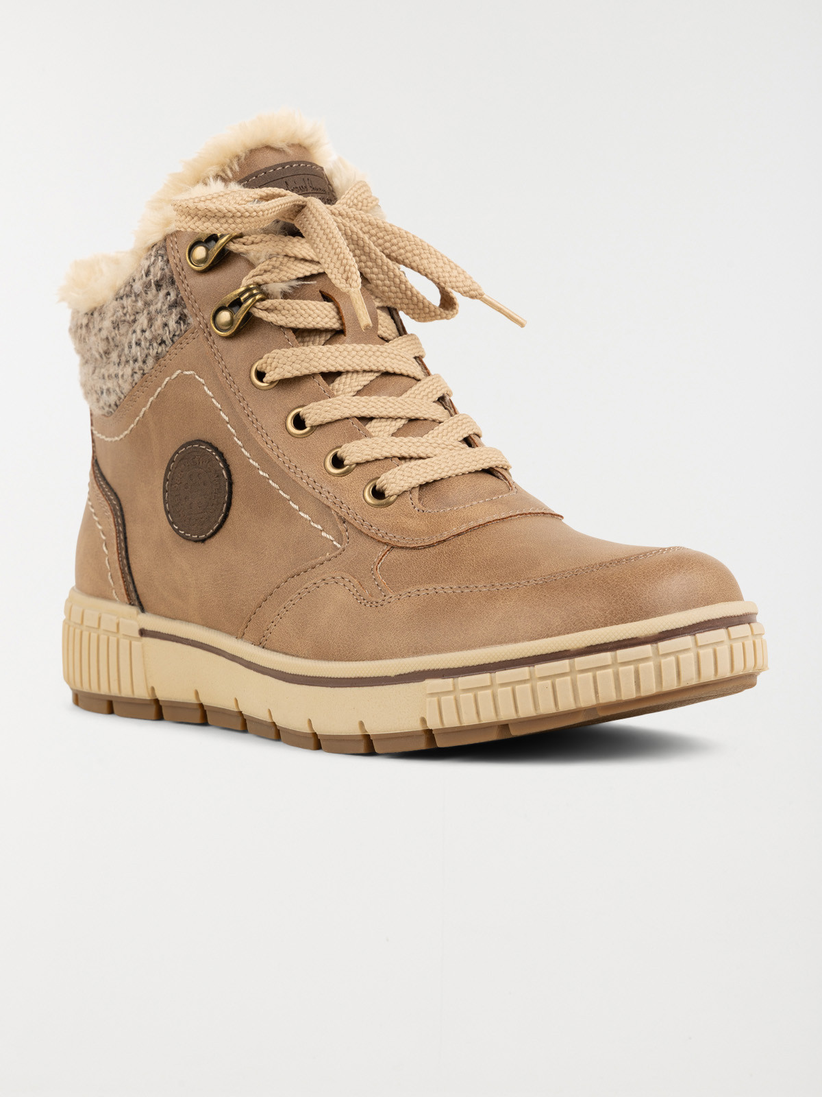 Chaussure montante taupe femme (36-41) Chaussure montante taupe femme (36-41)