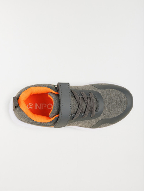 Baskets de sport grises garçon (31-39) Baskets de sport grises garçon (31-39)