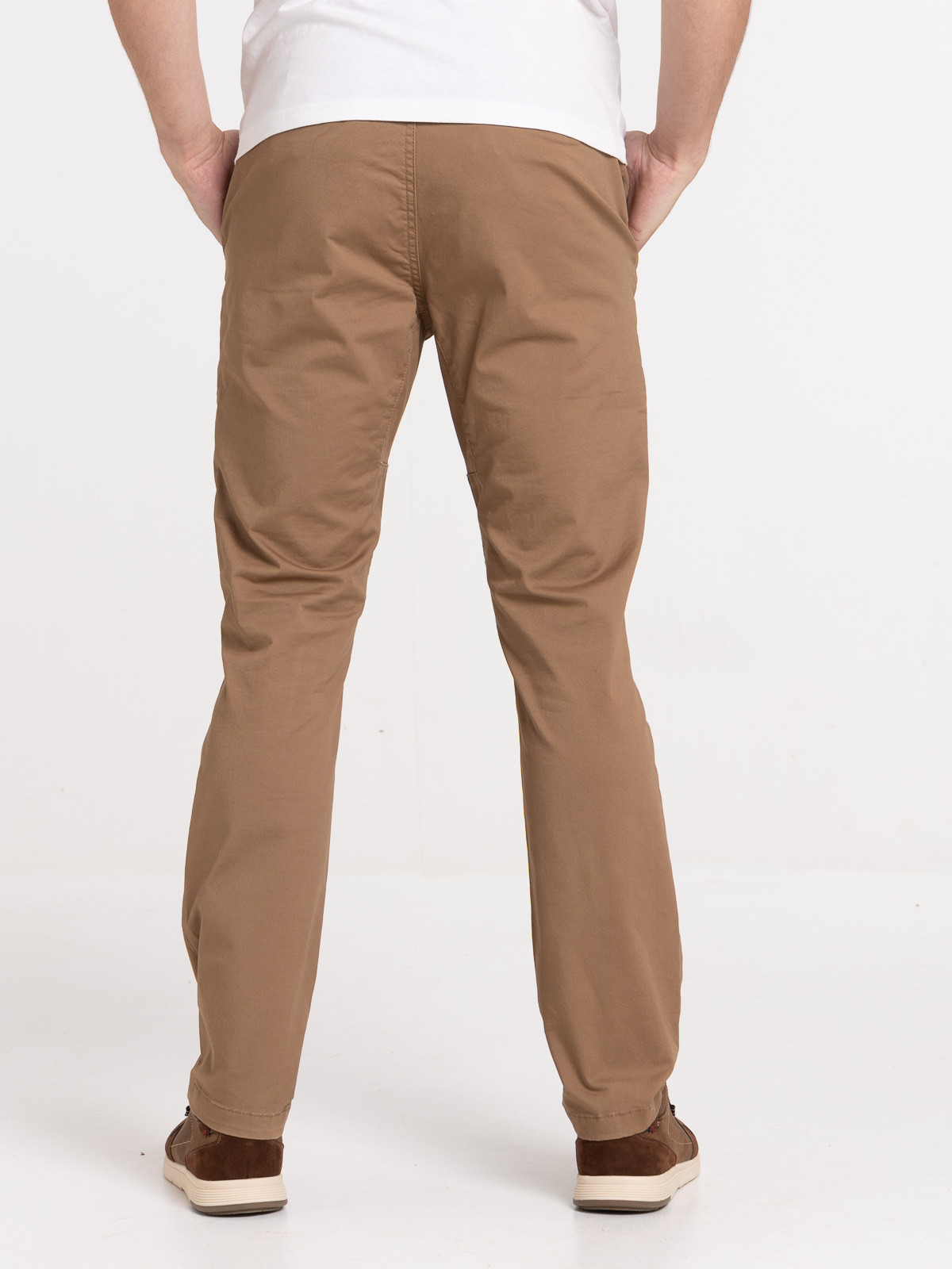 Pantalon café foncé homme