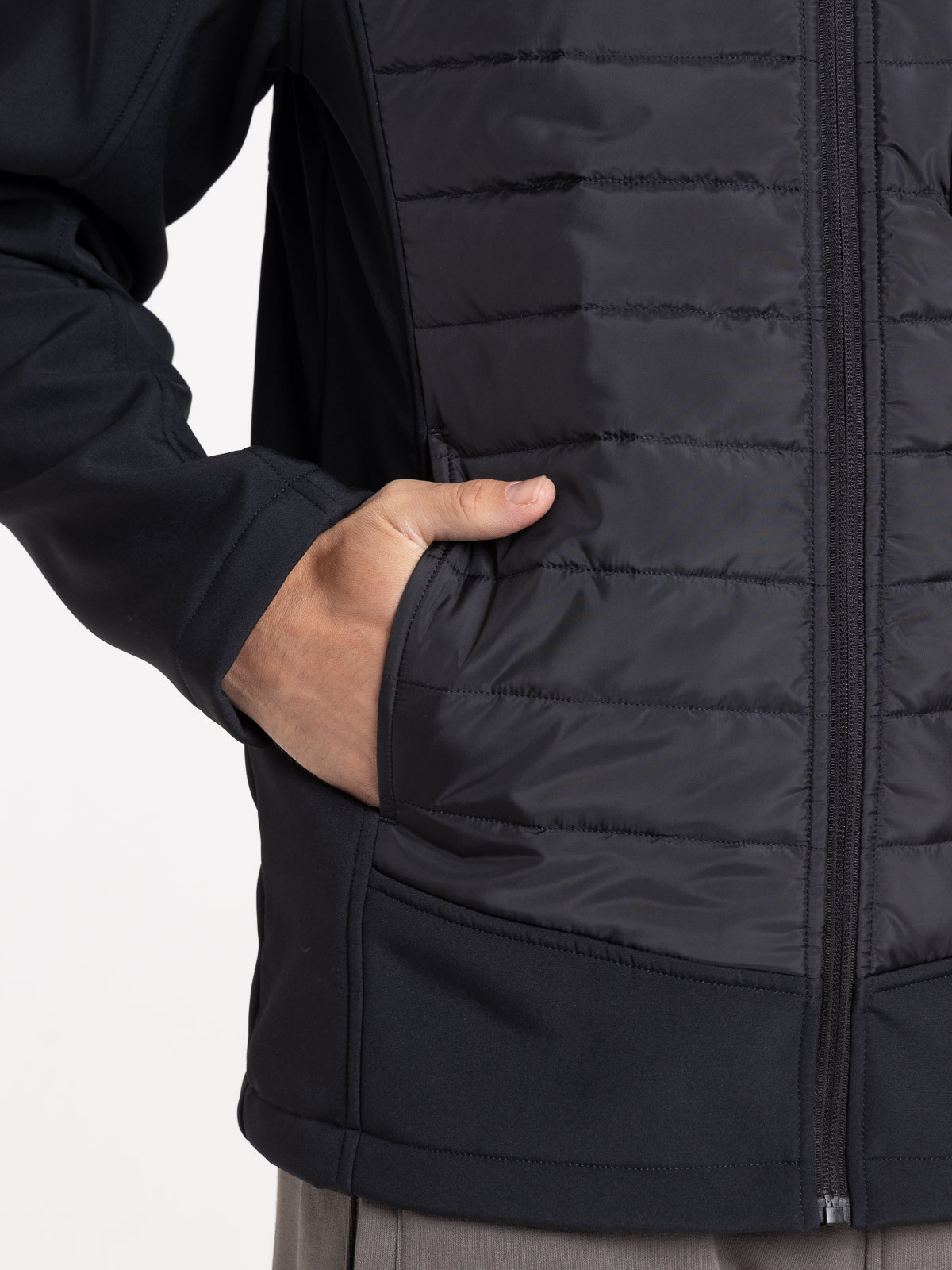 Veste noire à capuche homme Veste noire à capuche homme