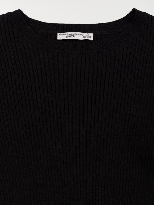 Pull court col rond noir...