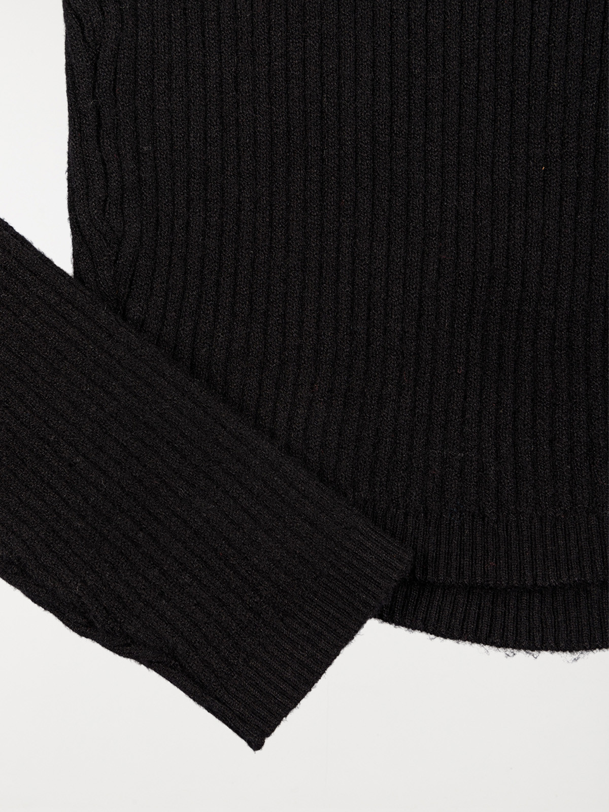 Pull court col rond noir fille (XXS-M) Pull court col rond noir fille (XXS-M)