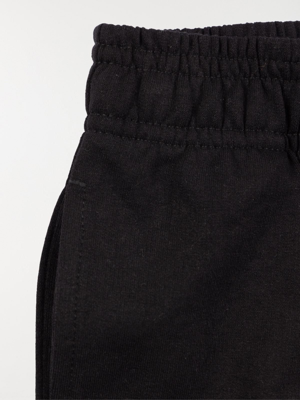 Bermuda molleton noir garçon (3-12A) Bermuda molleton noir garçon (3-12A)