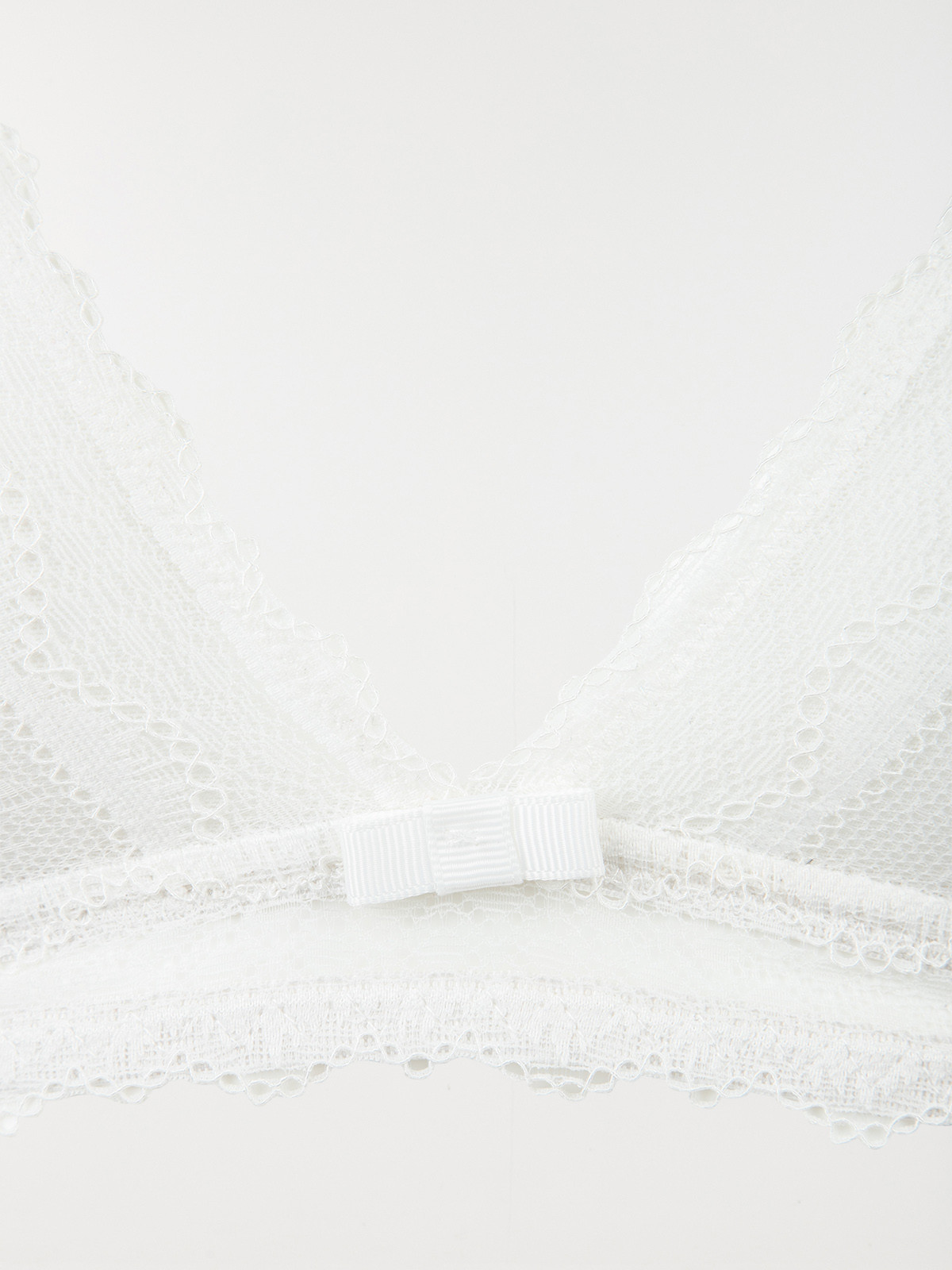 Soutien-gorge triangle ivoire (85A-95E) Soutien-gorge triangle ivoire (85A-95E)