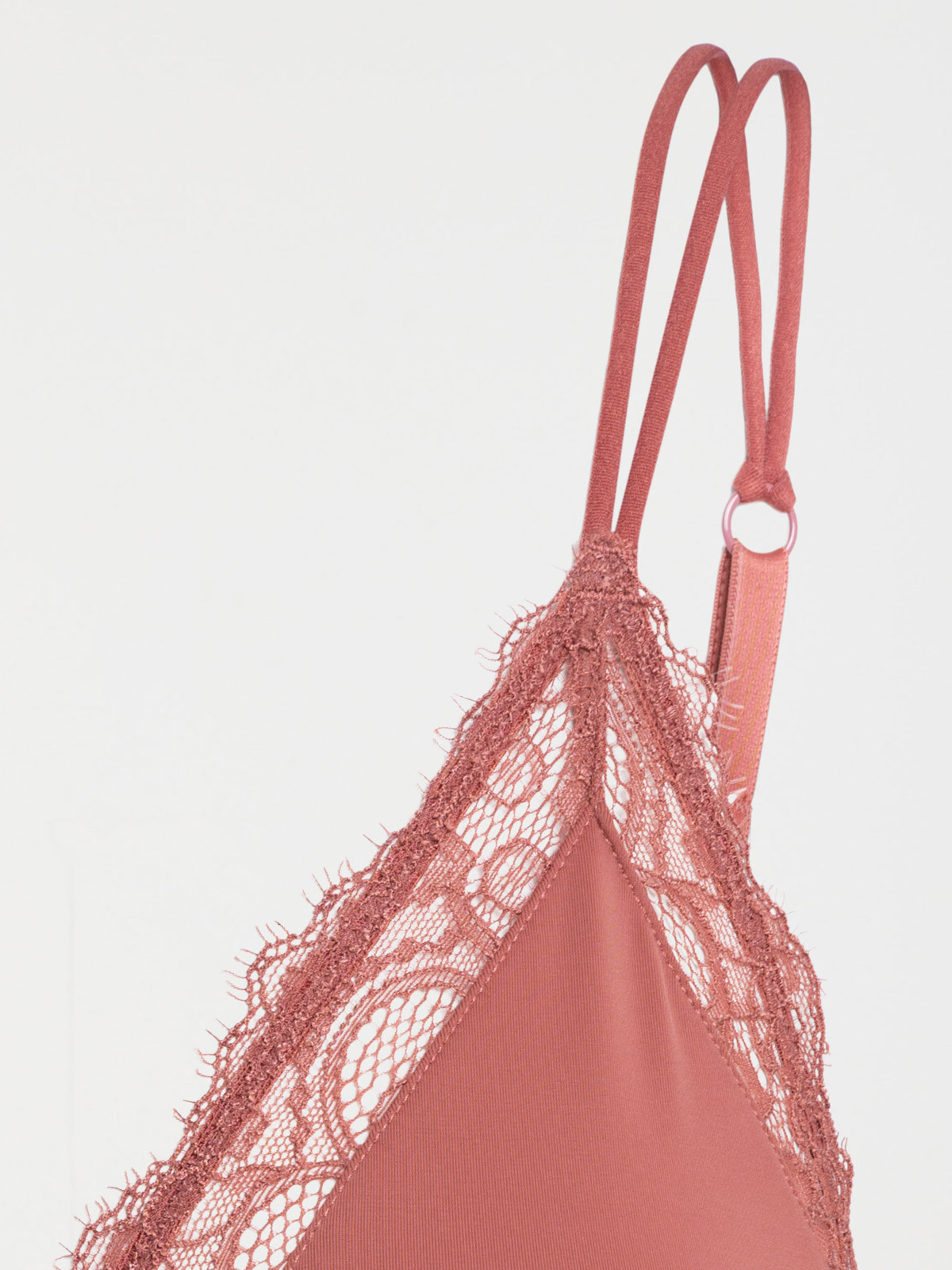 Soutien-gorge triangle femme (85A-95D)