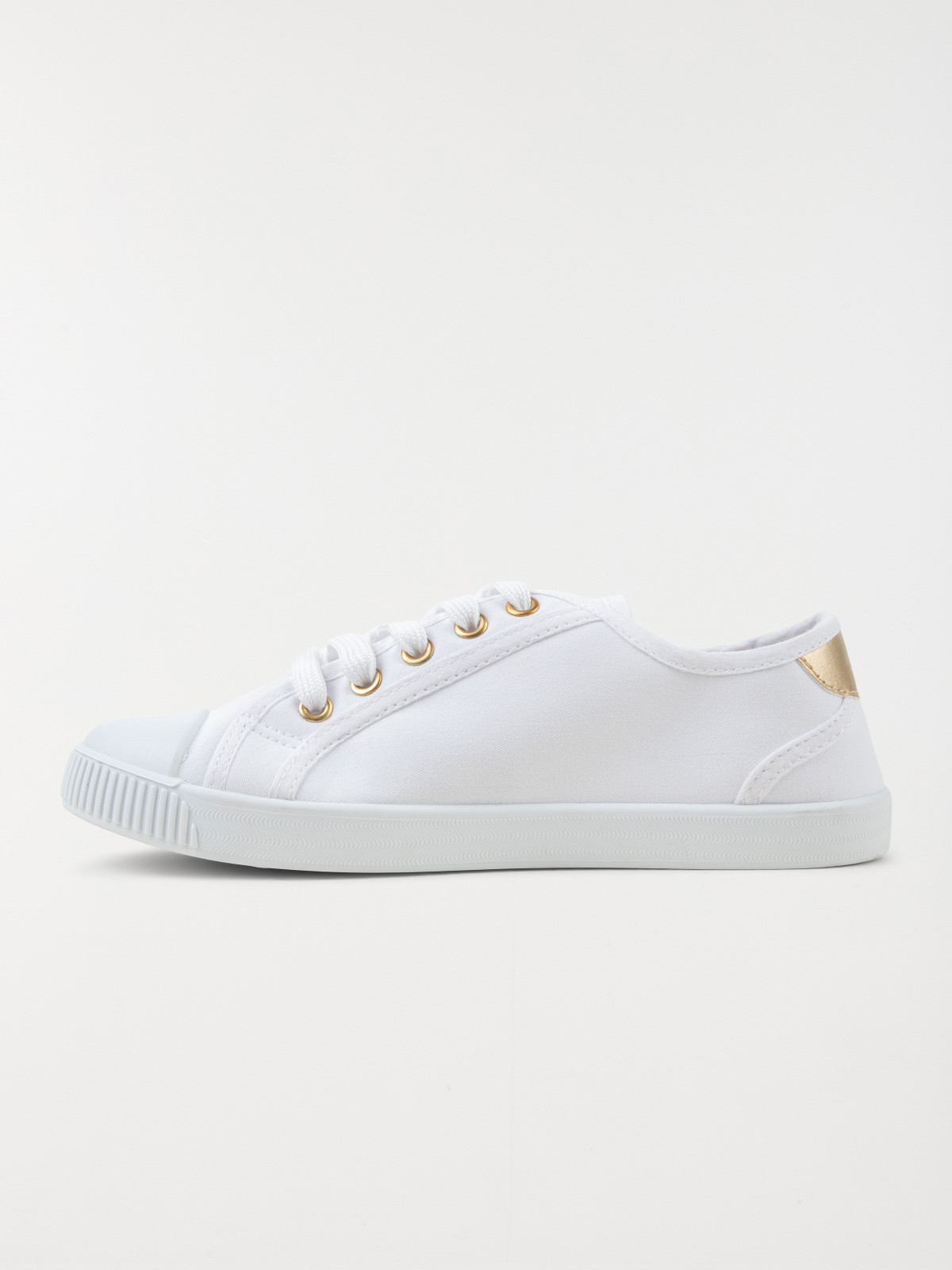 Tennis toile blanche femme (36-41) Tennis toile blanche femme (36-41)