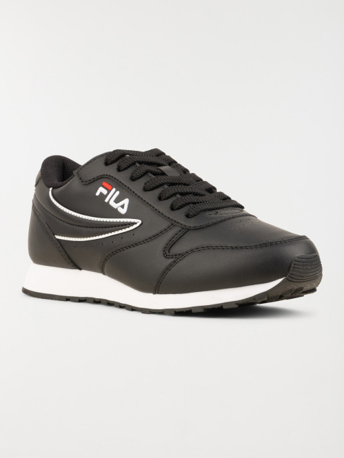 Chaussures FILA femme noir (36-41) Chaussures FILA femme noir (36-41)