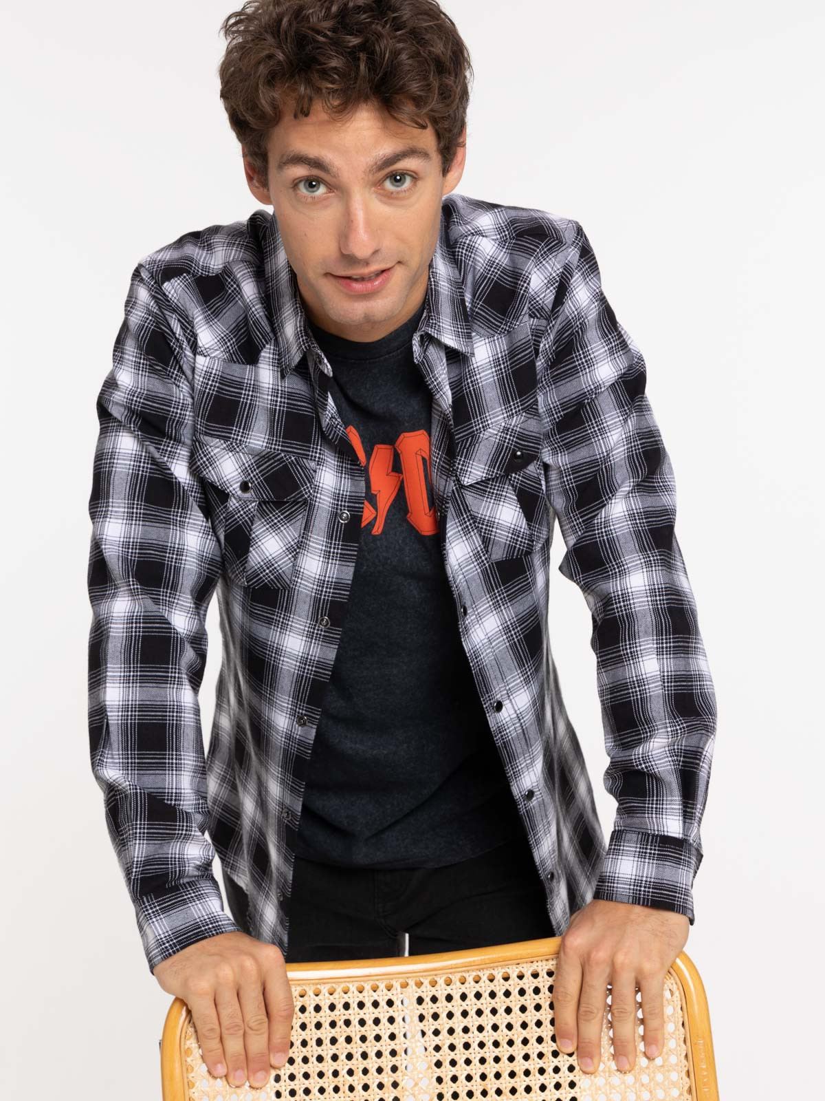 Chemise noire à carreaux homme Chemise noire à carreaux homme