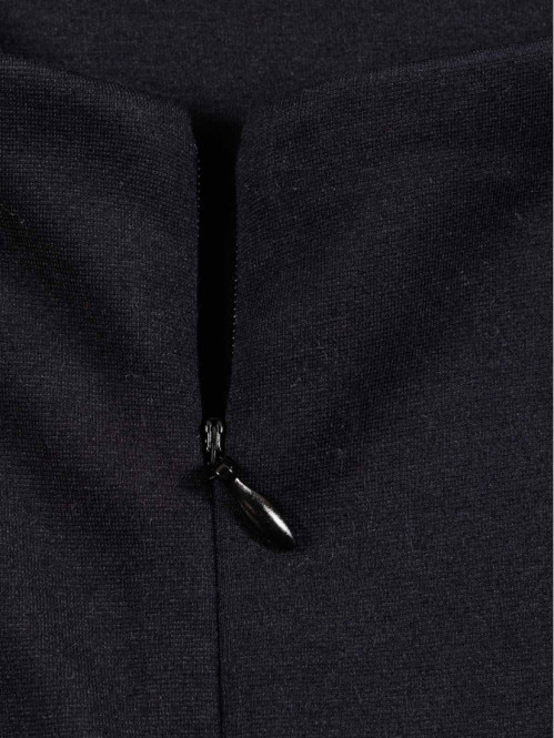 Robe à bretelles noire...