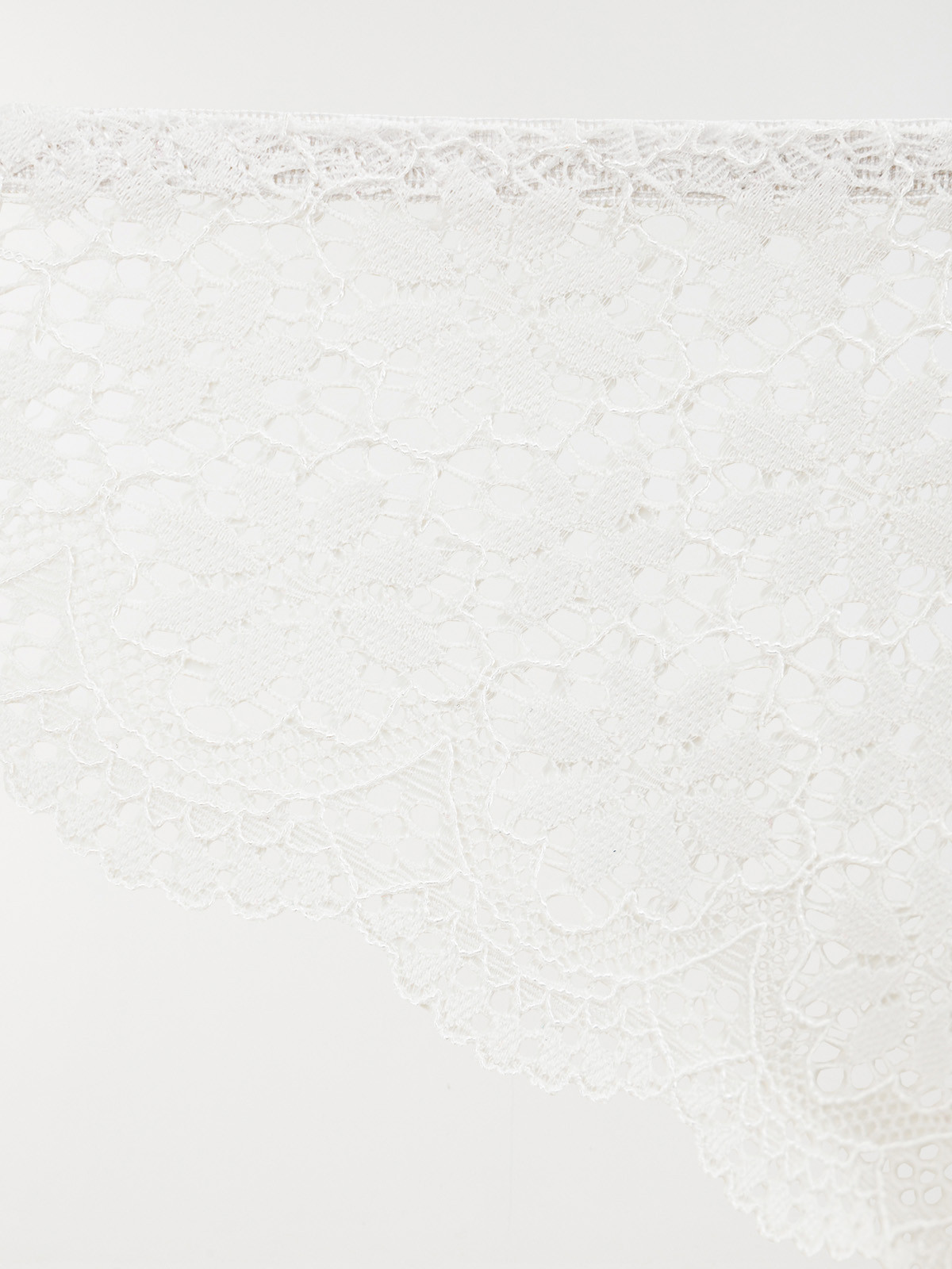 Tanga dentelle ivoire femme (S-XL)