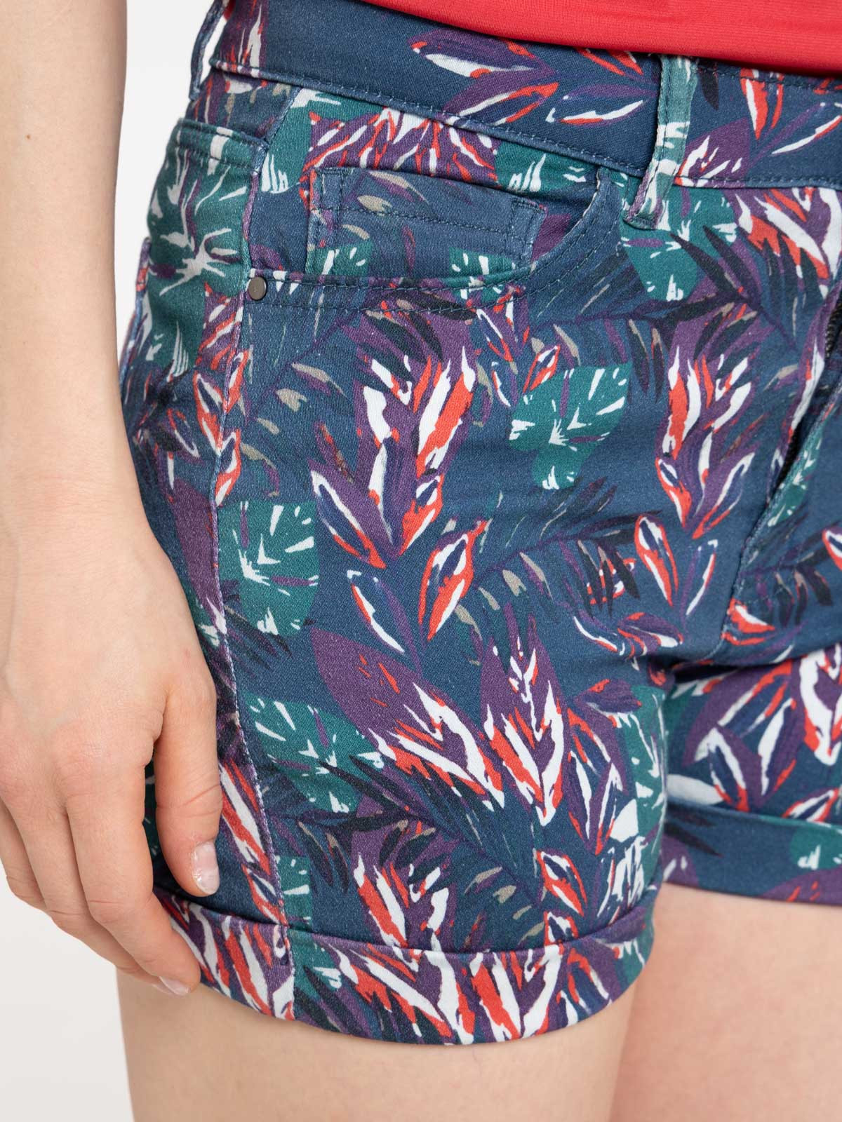 Short bleu paon imprimé feuillage femme