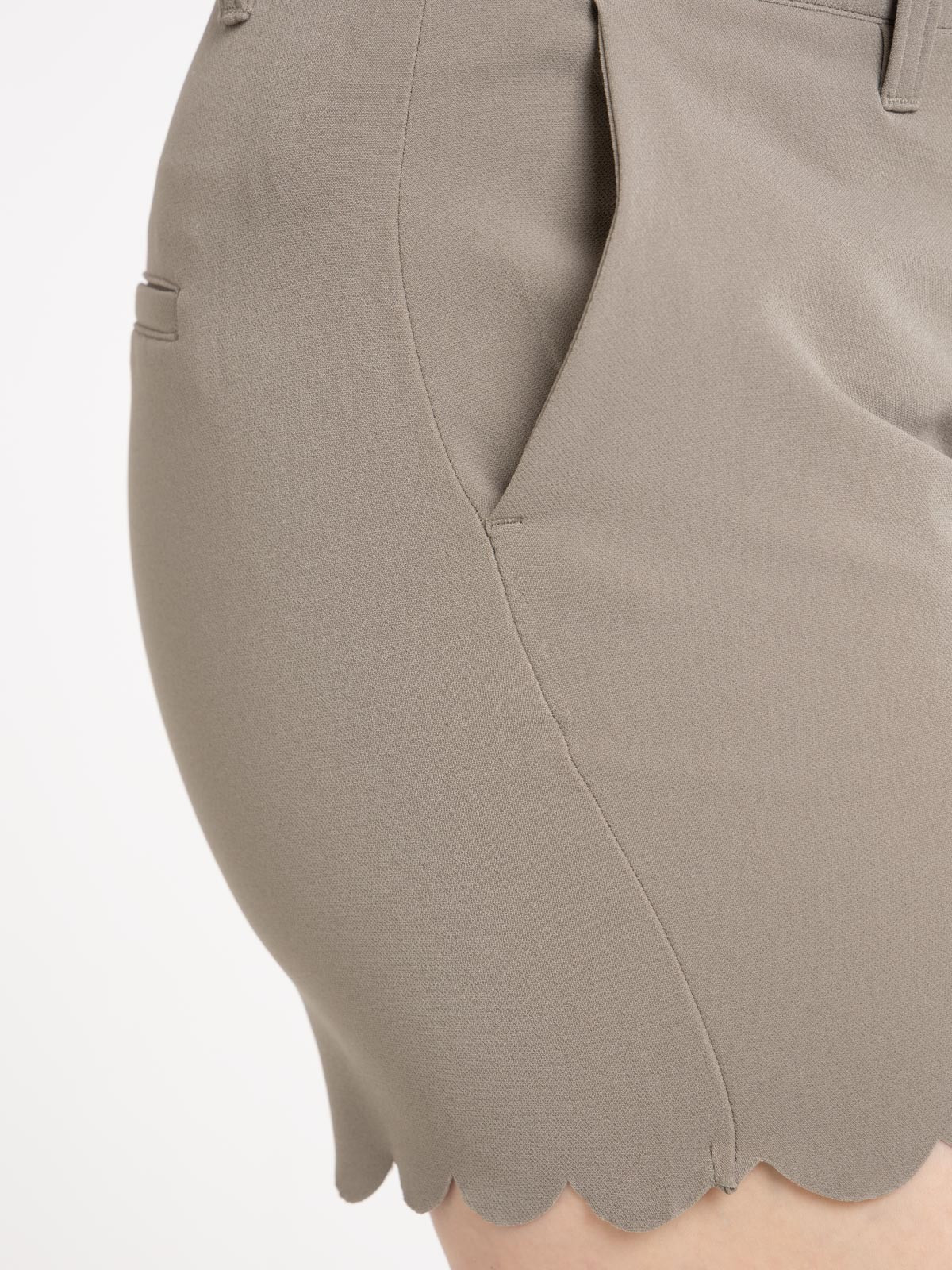 Short tilleul festonné femme Short tilleul festonné femme