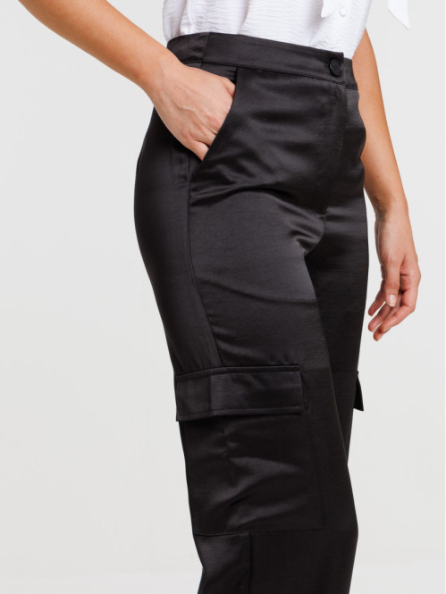 Pantalon cargo satin noir...