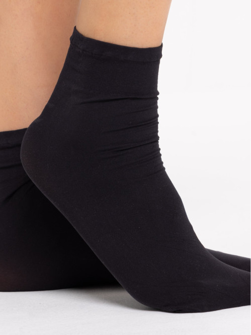 Lot 2 socquettes 40D noires...