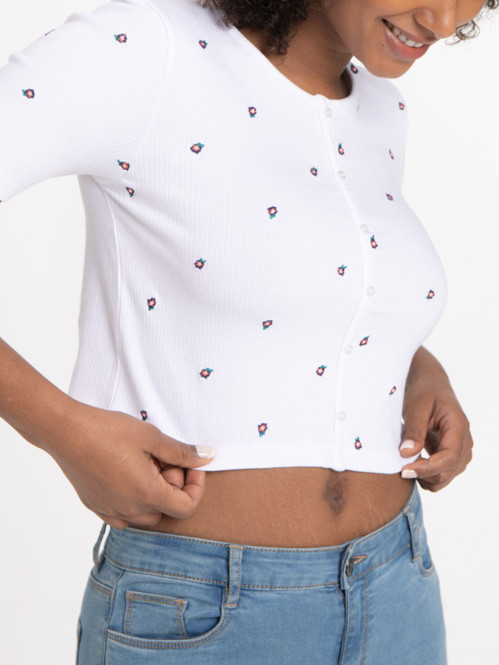 T-shirt court fleuri femme