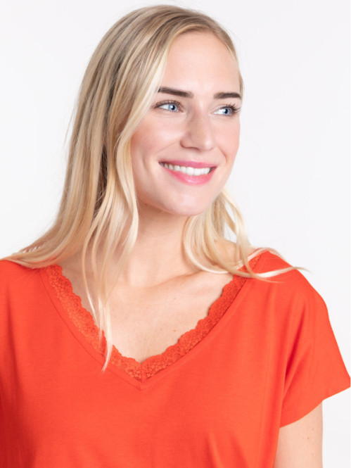 T-shirt femme col V dentelle