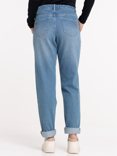 Jean droit broderies poches femme Jean droit broderies poches femme