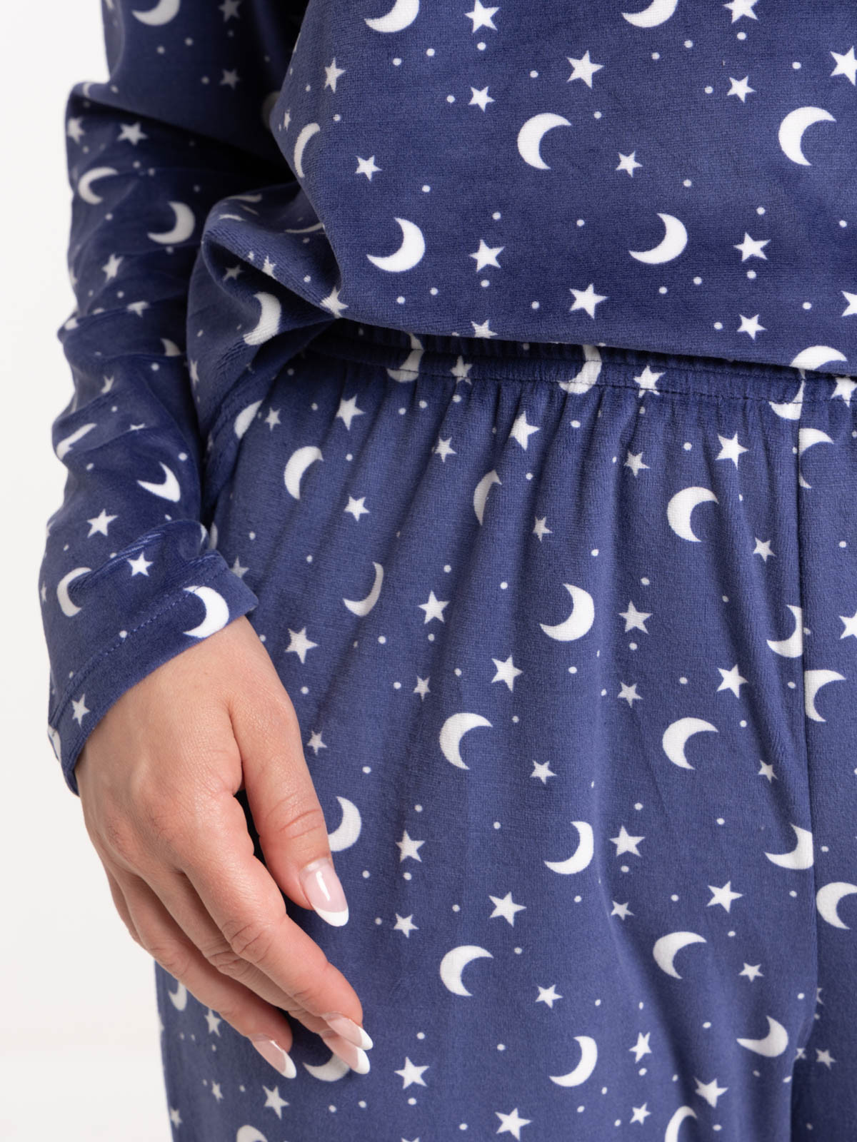 Pyjama velours lunes et étoiles femme Pyjama velours lunes et étoiles femme