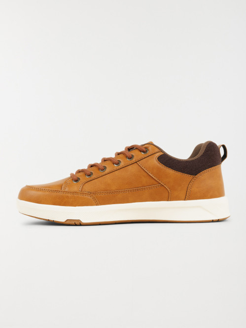 Chaussures lacets marrons...