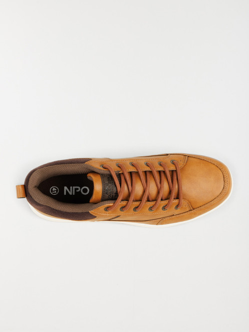 Chaussures lacets marrons...