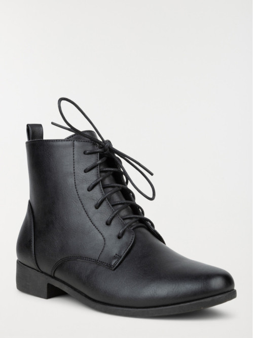 Bottines noires lacets...