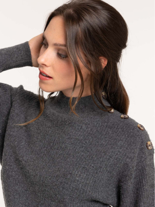Pull col montant boutonné épaule femme