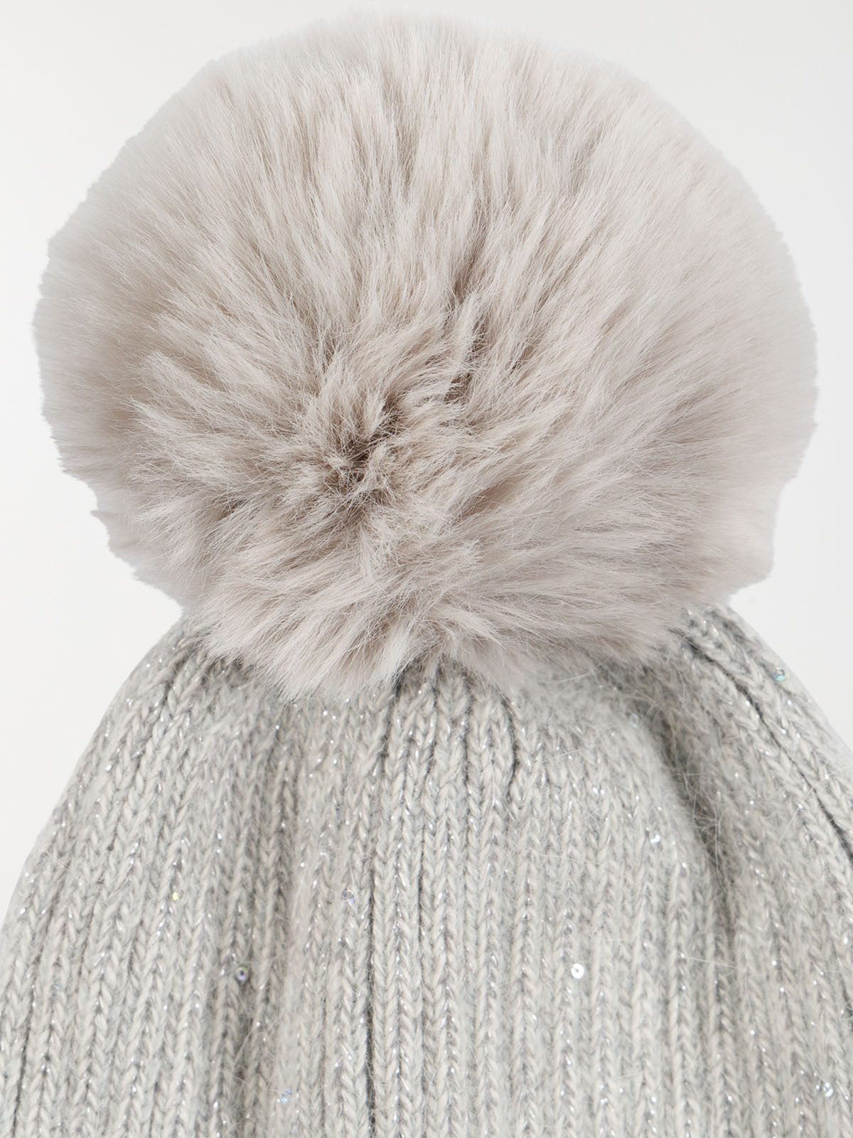 Bonnet sequins et pompon fille Bonnet sequins et pompon fille