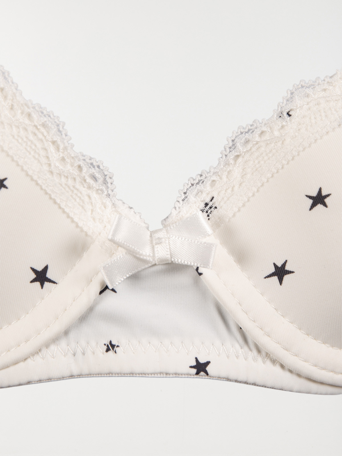 Lot de 2 soutiens-gorge fille (75A-80B) Lot de 2 soutiens-gorge fille (75A-80B)