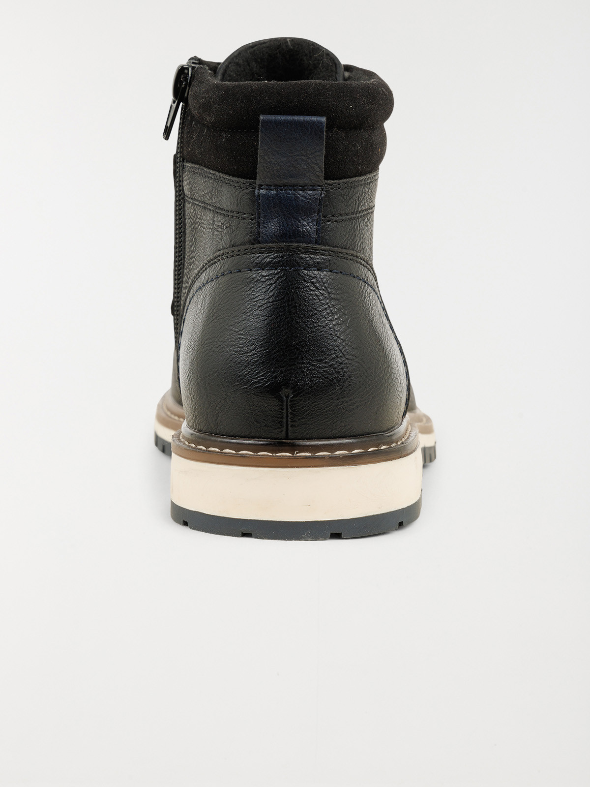 Boots noires lacets homme (40-46) Boots noires lacets homme (40-46)