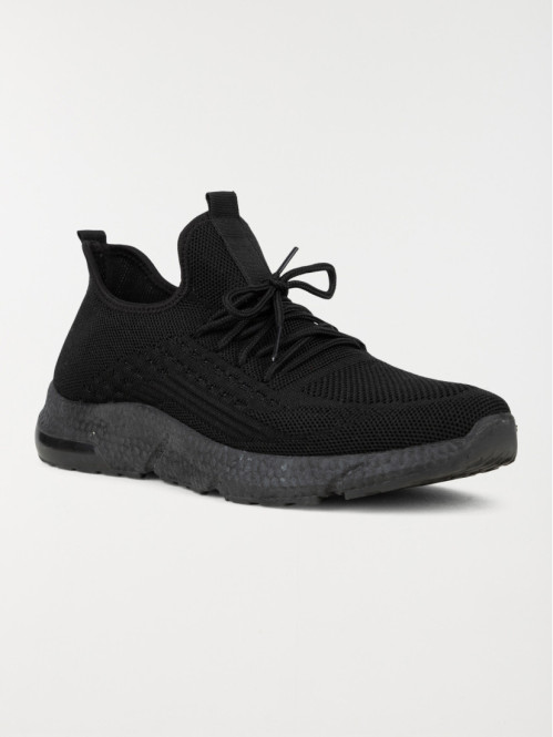 Baskets noires de sport...