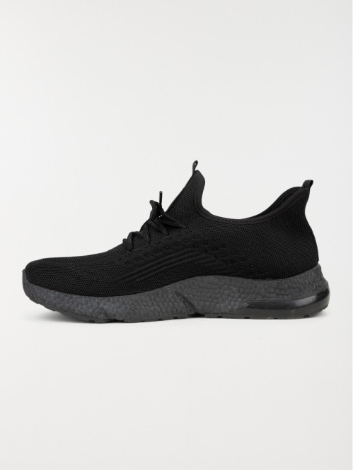 Baskets noires de sport...