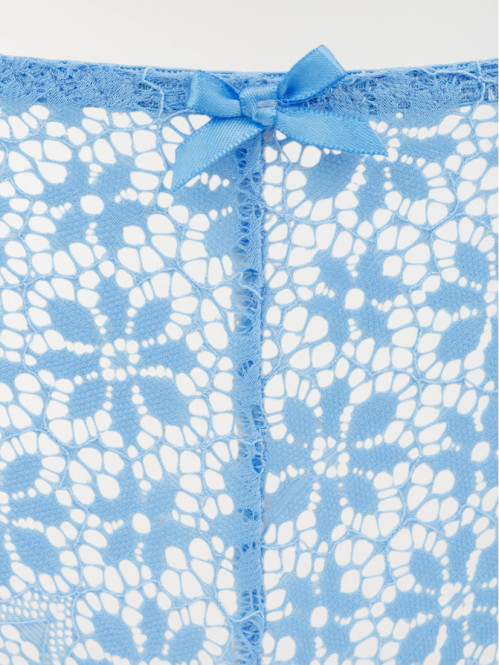 Tanga bleu ciel dentelle...
