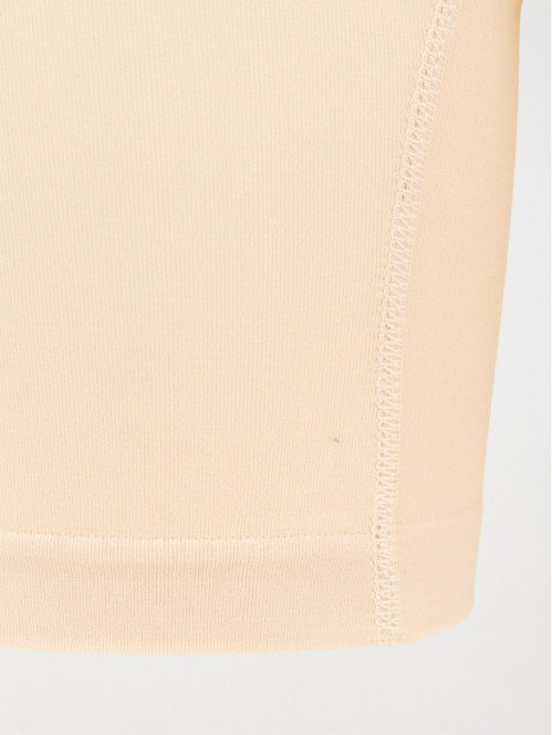 Cycliste sculptant peau...