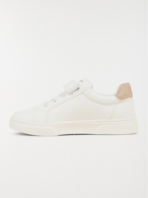 Baskets blanches étoile fille (31-36) Baskets blanches étoile fille (31-36)