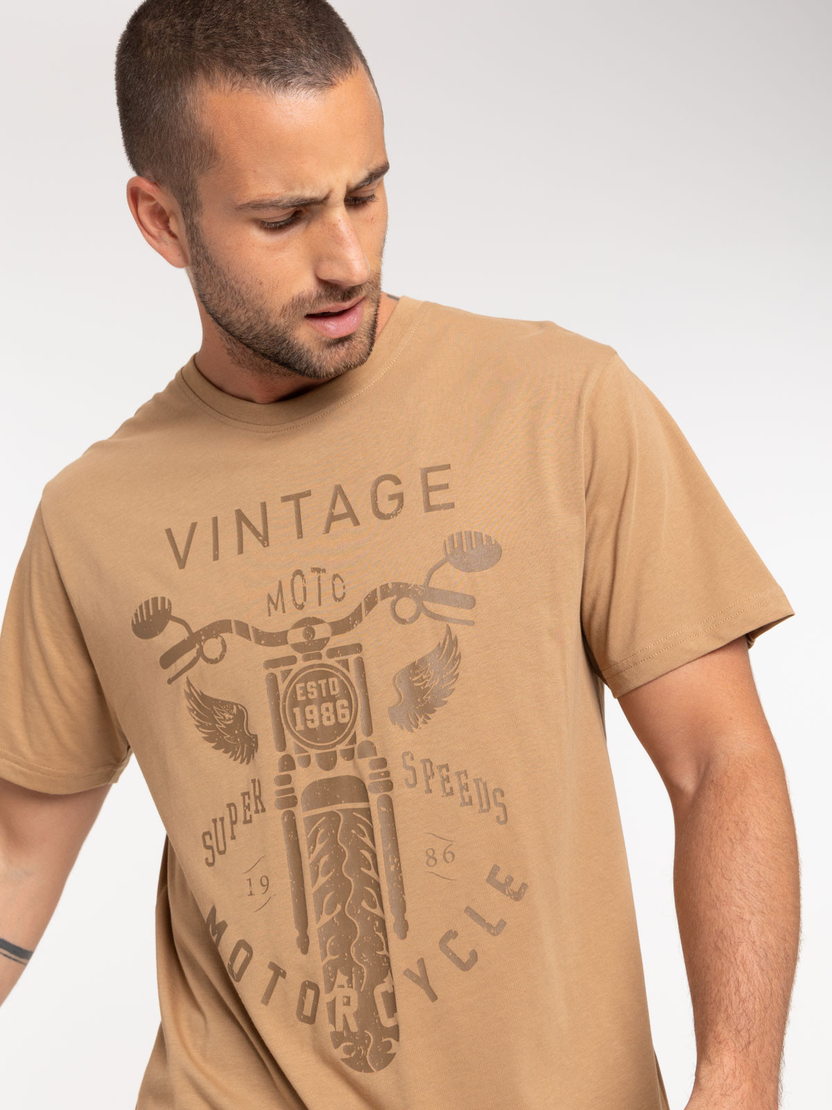 T-shirt moto coloris fauve homme