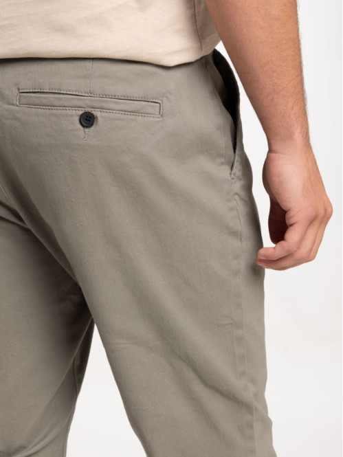 Pantalon chino slim tilleul...