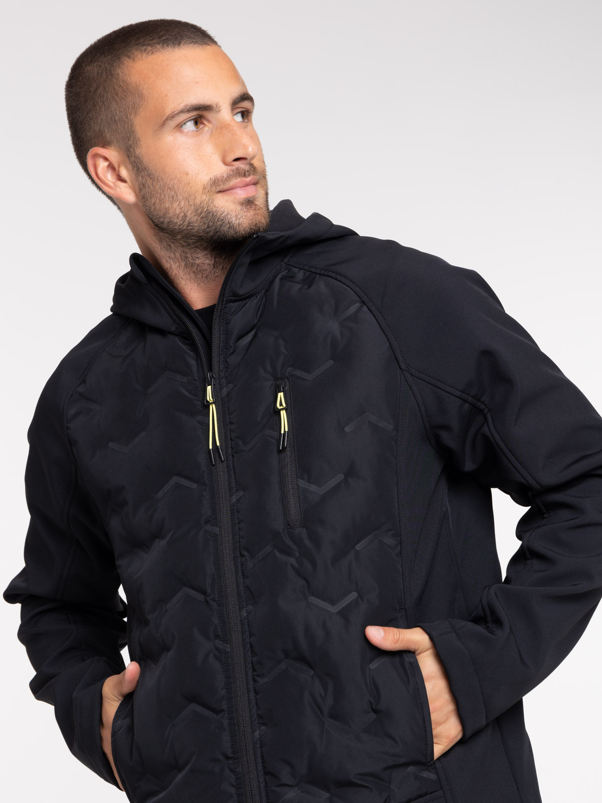 Blouson noir à capuche homme Blouson noir à capuche homme