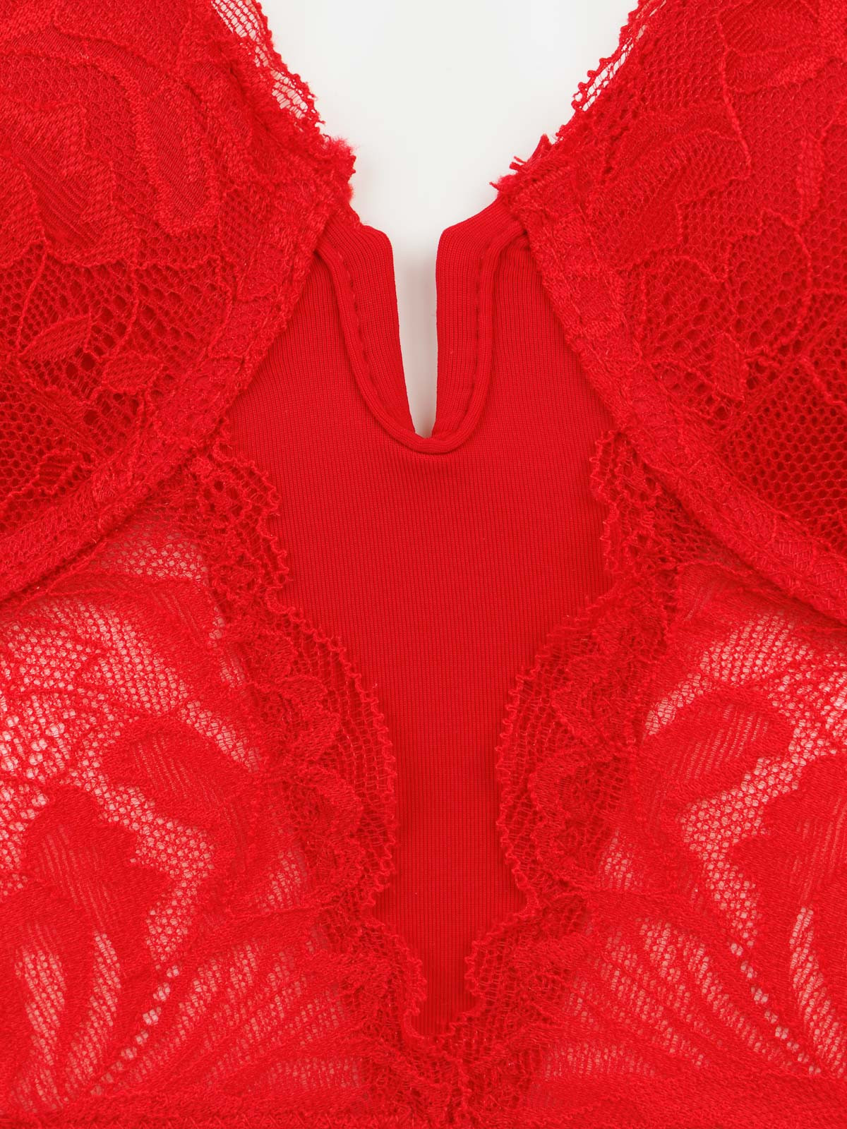 Bustier rouge fatal femme (85B-95E) Bustier rouge fatal femme (85B-95E)