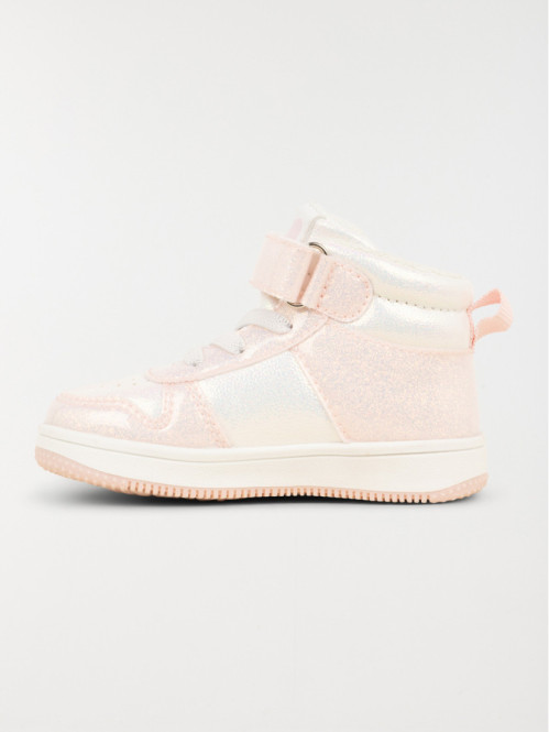 Baskets montantes coeur fille (20-23) Baskets montantes coeur fille (20-23)