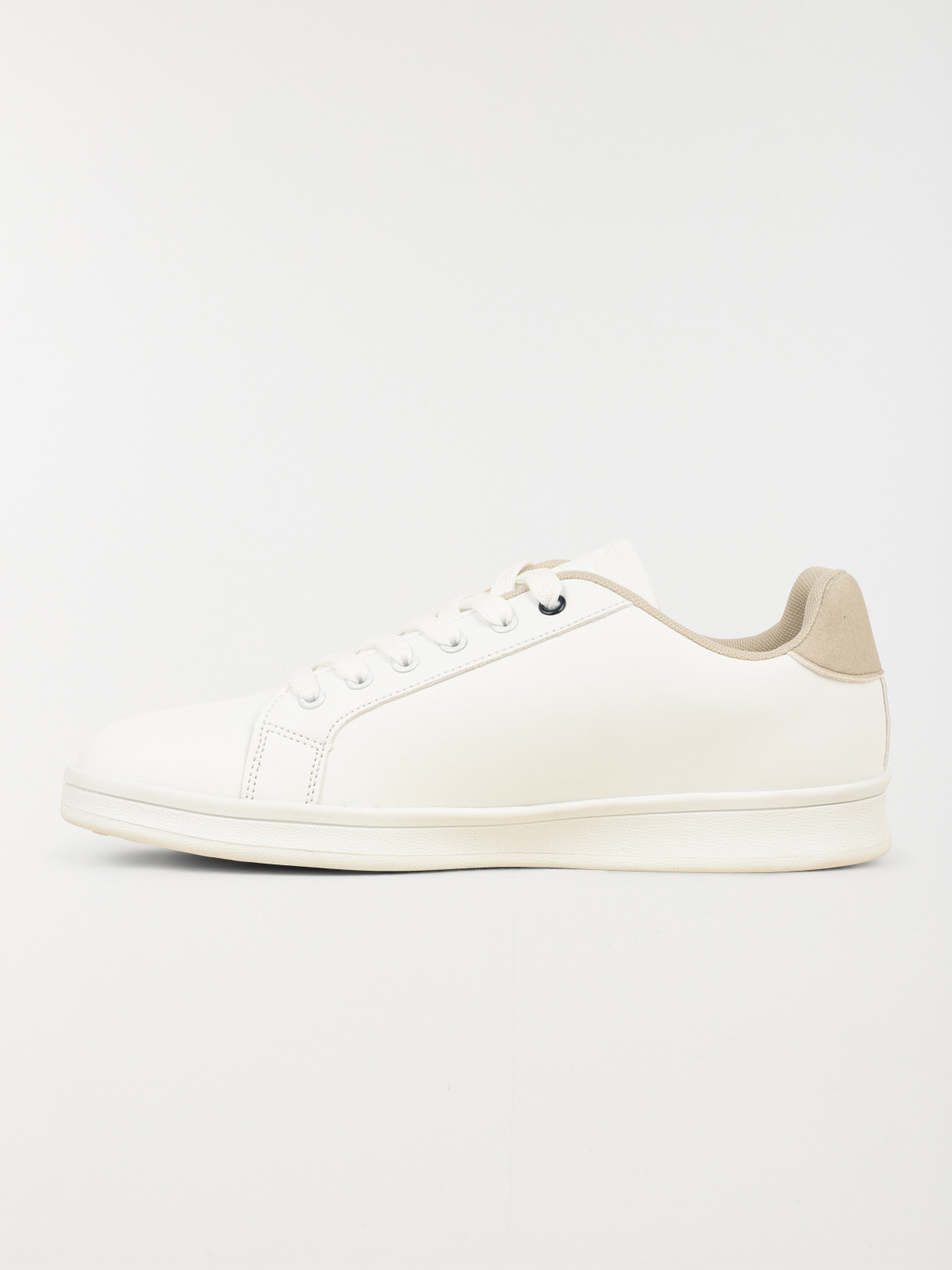 Baskets basses à lacets homme (40-46) Baskets basses à lacets homme (40-46)