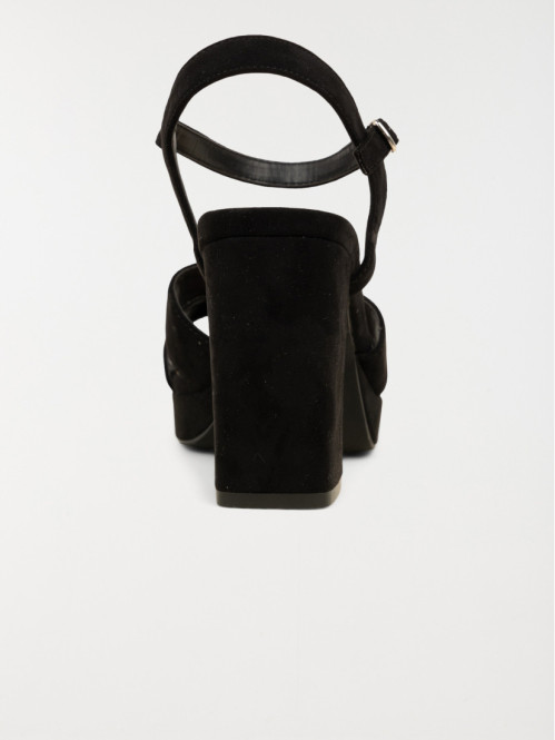 Sandales noires à talon...