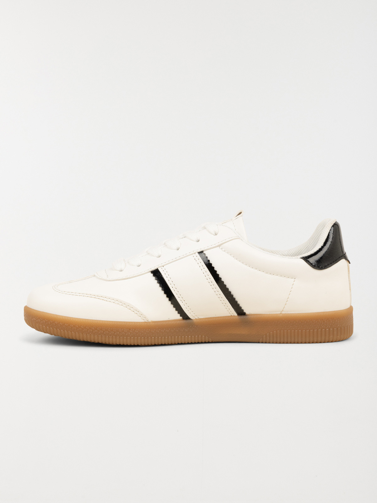Baskets blanches et noires femme (36-41)