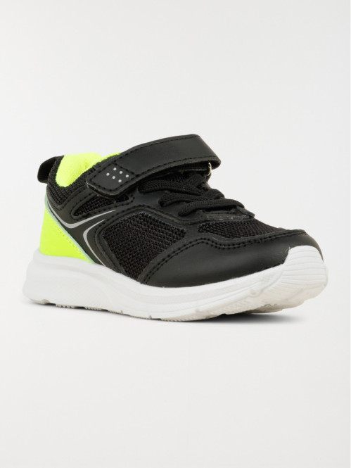 Chaussure de sport noire garçon (24-30) Chaussure de sport noire garçon (24-30)